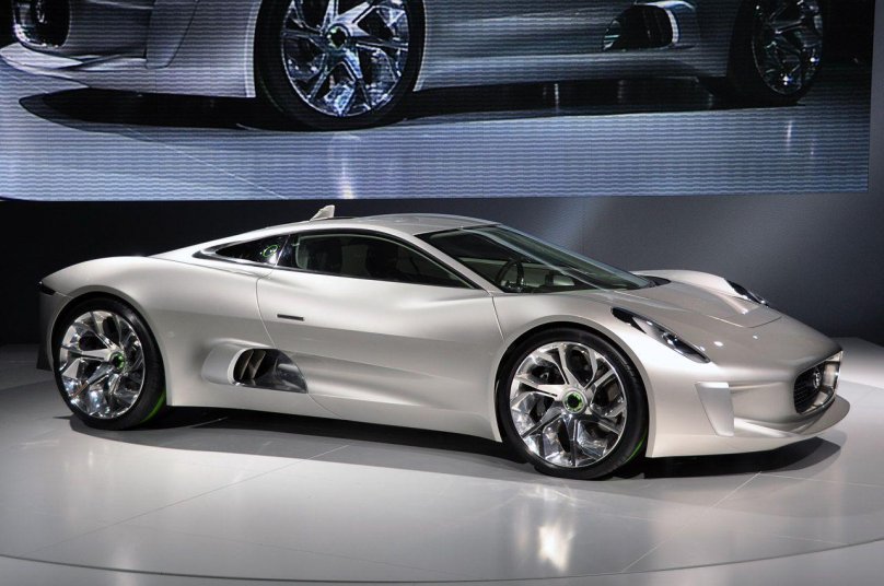 Jaguar c-x75 2010