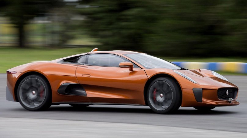 Jaguar c-x75 007