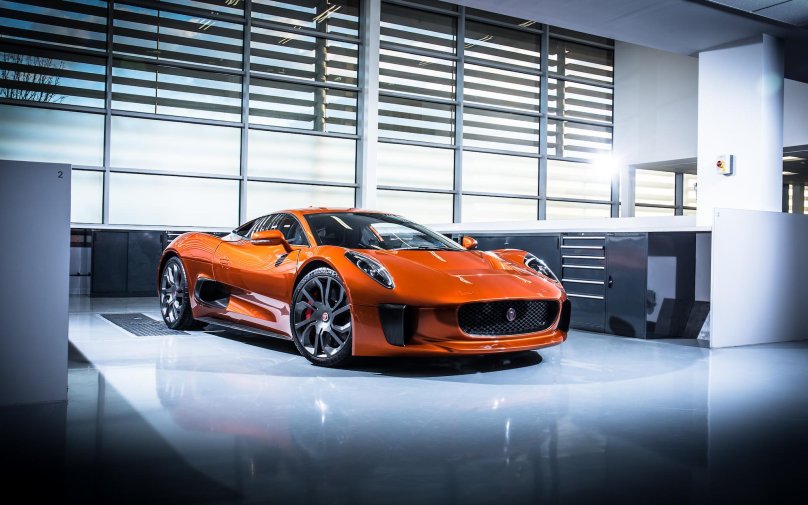 Jaguar c-x75 007