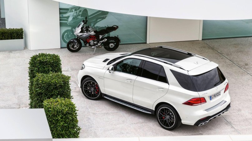 Mercedes Benz GLE 63s 2015