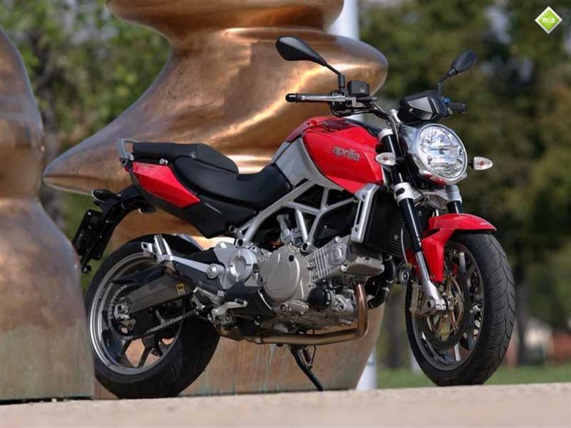 Aprilia na 850