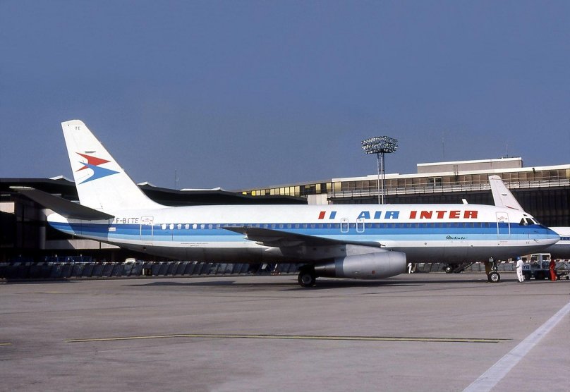 Самолет Mercury 100