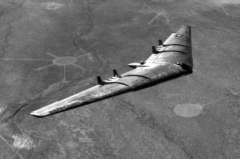 Бомбардировщик Нортроп YB-49