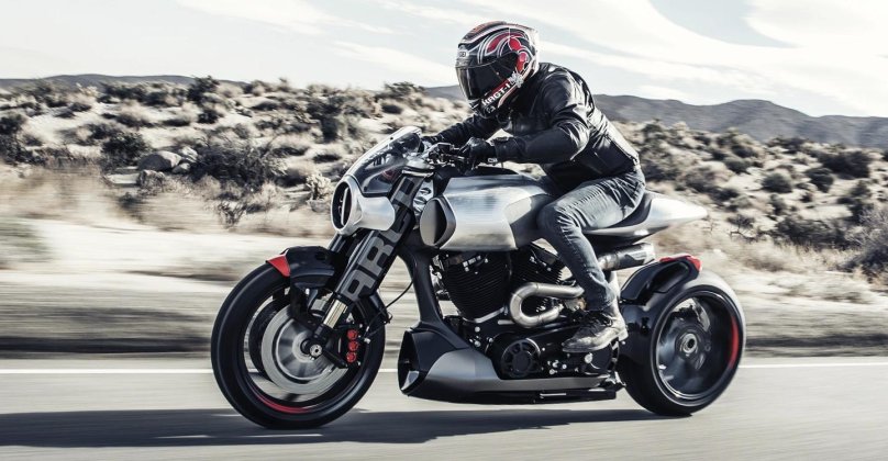 Киану Ривз на мотоцикле