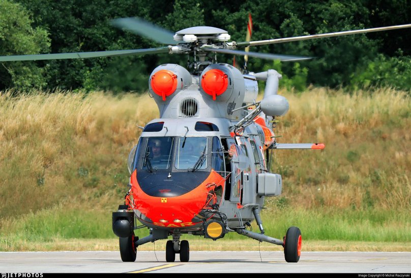 Вертолет PZL W-3 Sokół кабина