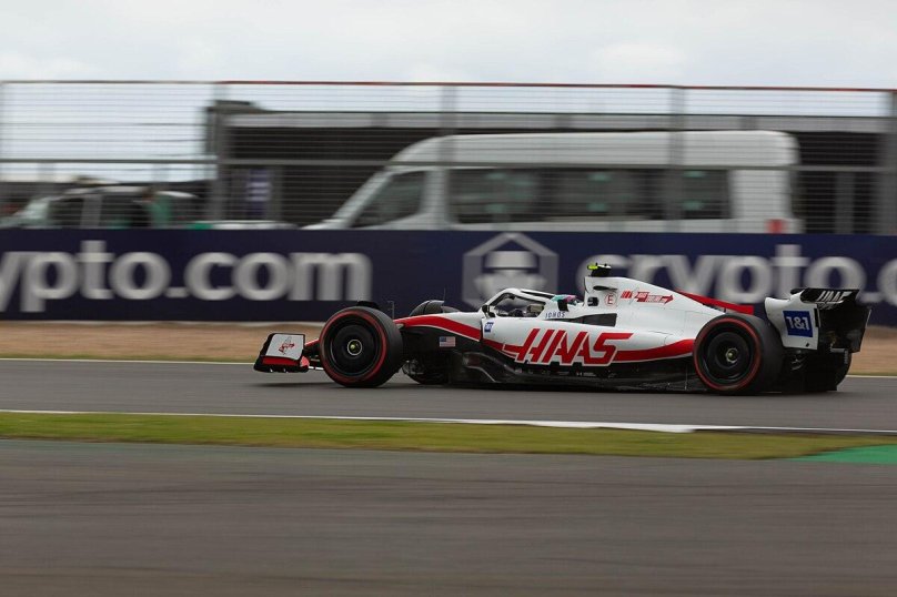 Гоночный Болид Haas VF 22