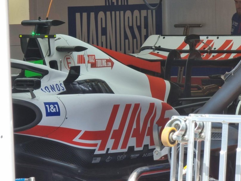 Гоночный Болид Haas VF 22