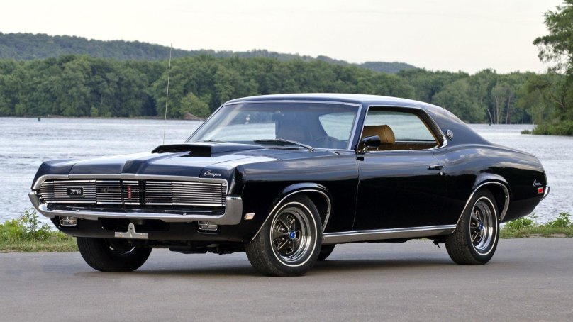 Mercury cougar XR-7