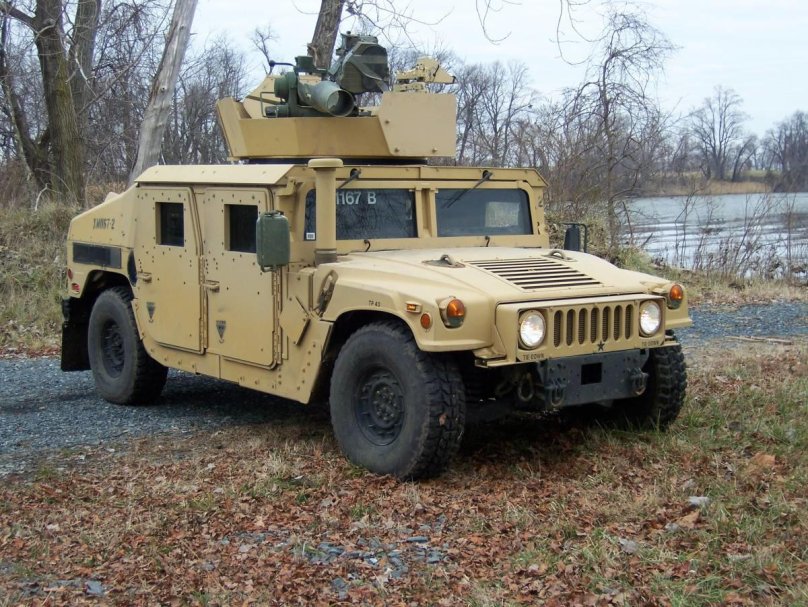Hummer HMMWV М-998