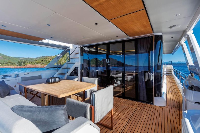 Absolute Navetta 52