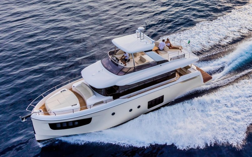 Яхта absolute Navetta 58