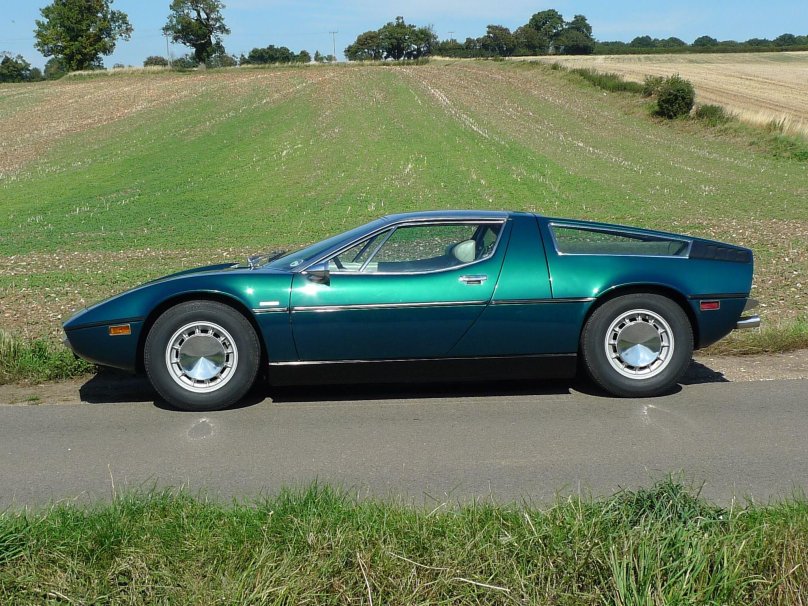 Мазерати Бора