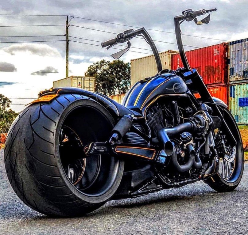 Мотоцикл Харлей Дэвидсон v-Rod Custom