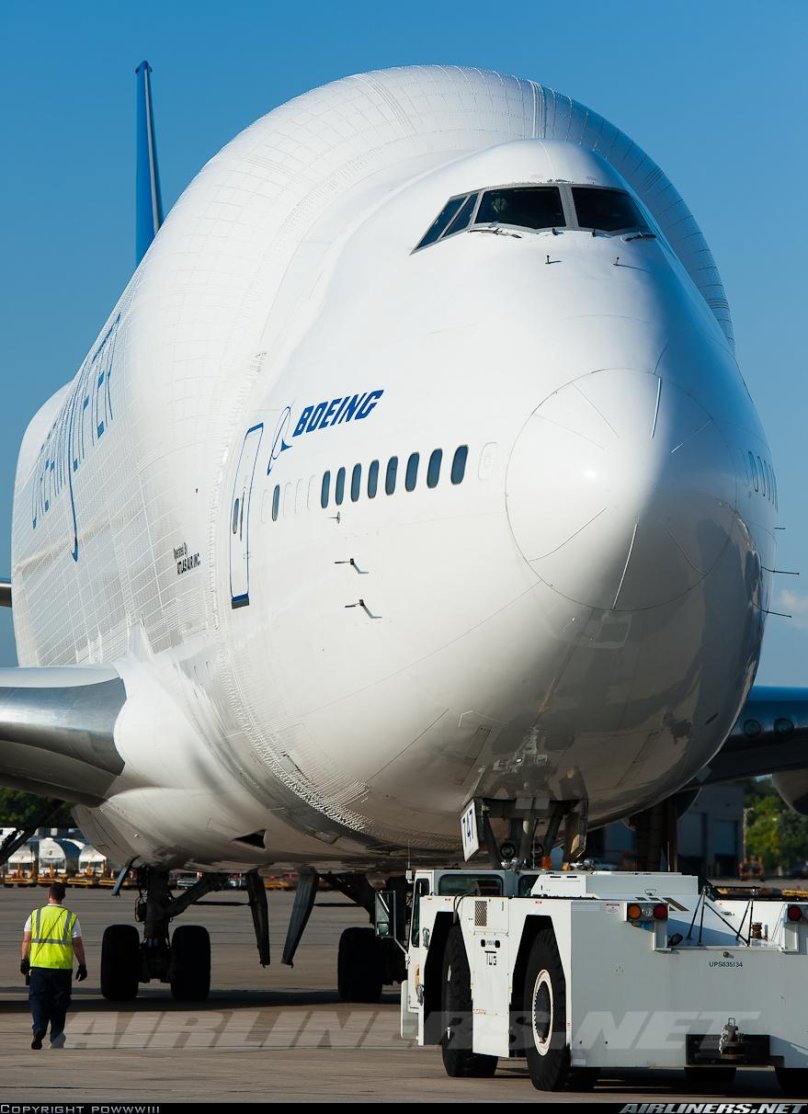 Боинг 747 LCF Dreamlifter