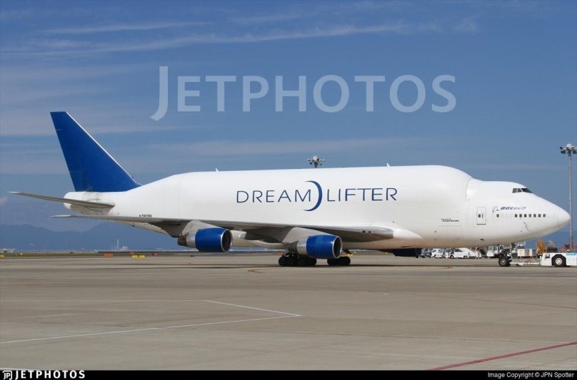 Боинг ДРИМЛИФТЕР