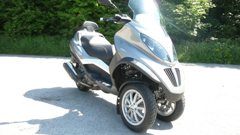 Piaggio mp3 400