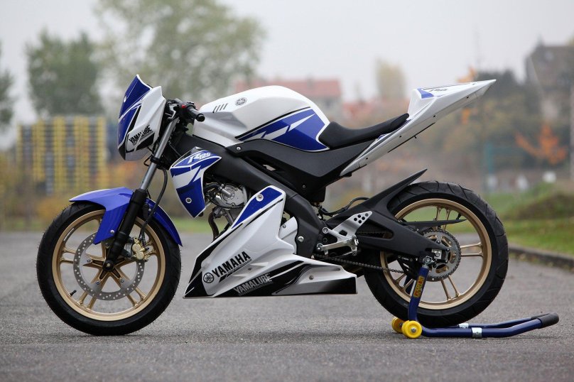 Yamaha YZF r125 2013
