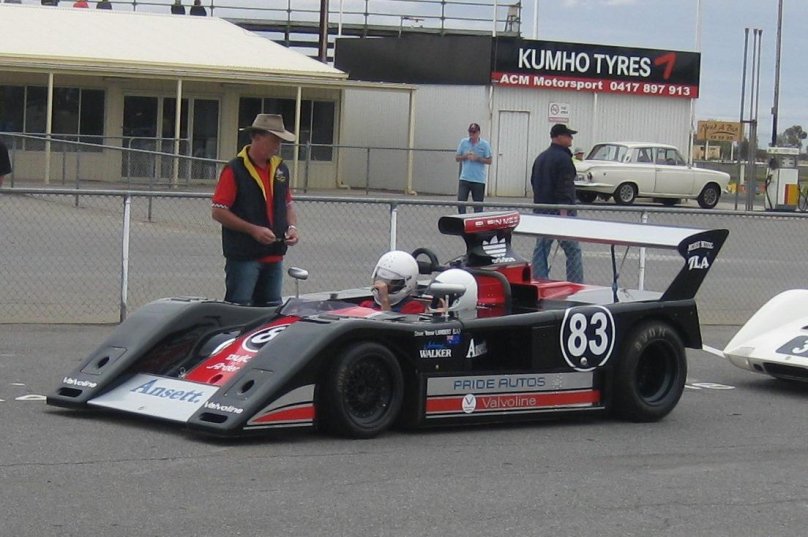 Elfin автомобиль