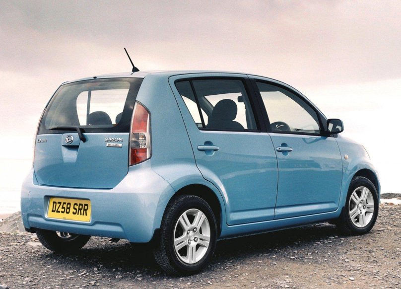 Дайхатсу Сирион 2005