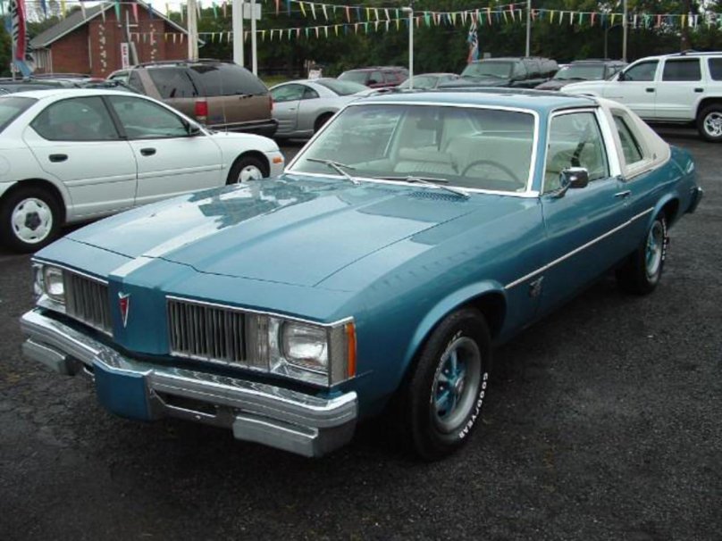 Понтиак Феникс