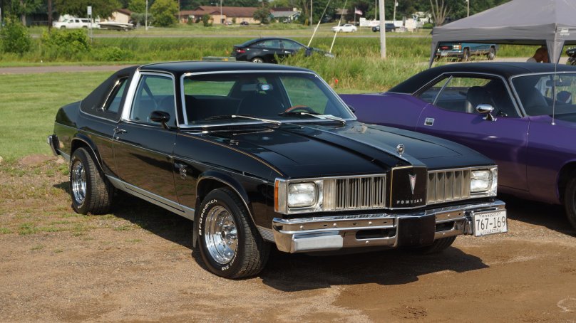 Понтиак Феникс