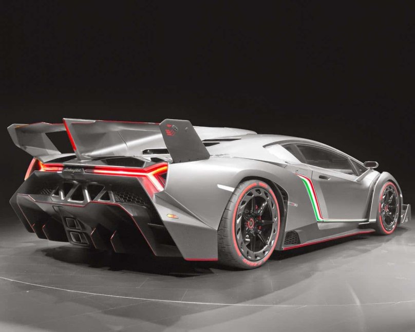 Lamborghini Veneno Roadster