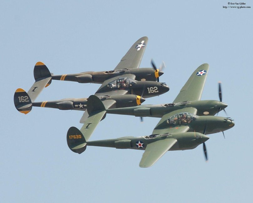 Самолет п 38 Лайтинг