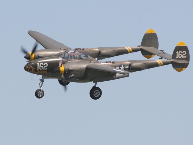 Истребитель Лайтнинг p38