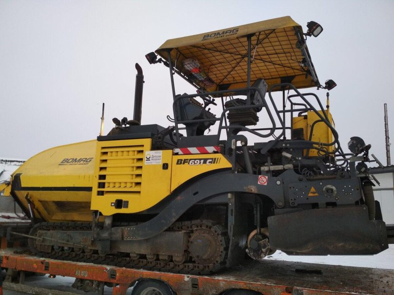 • Гусеничный асфальтоукладчик Bomag bf 691 c