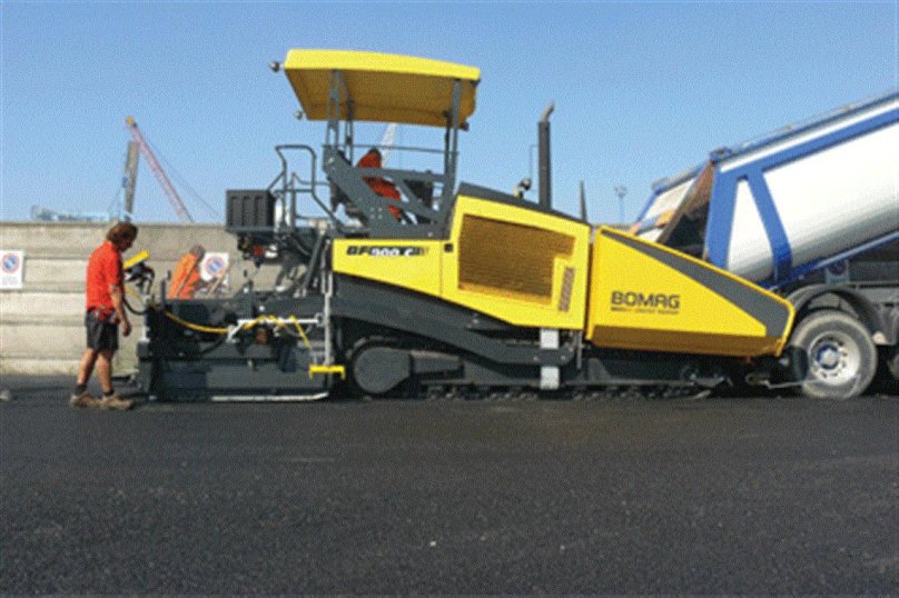 Асфальтоукладчик Бомаг 800