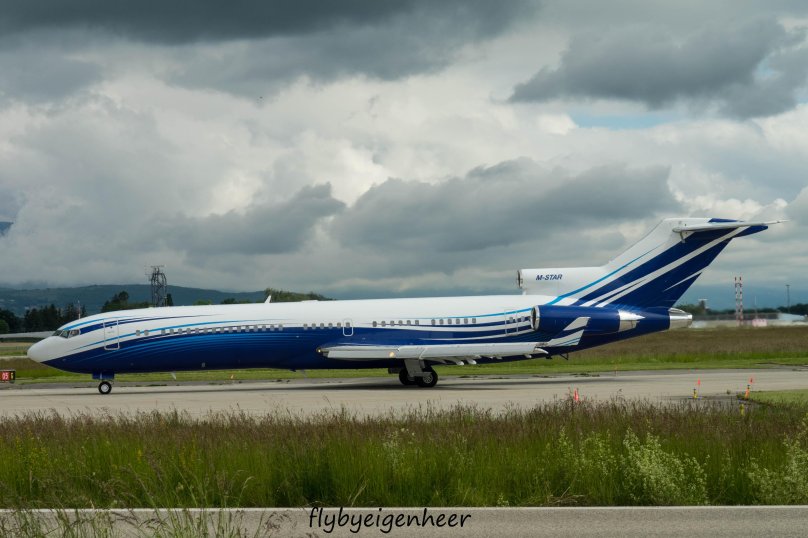 B722 самолет