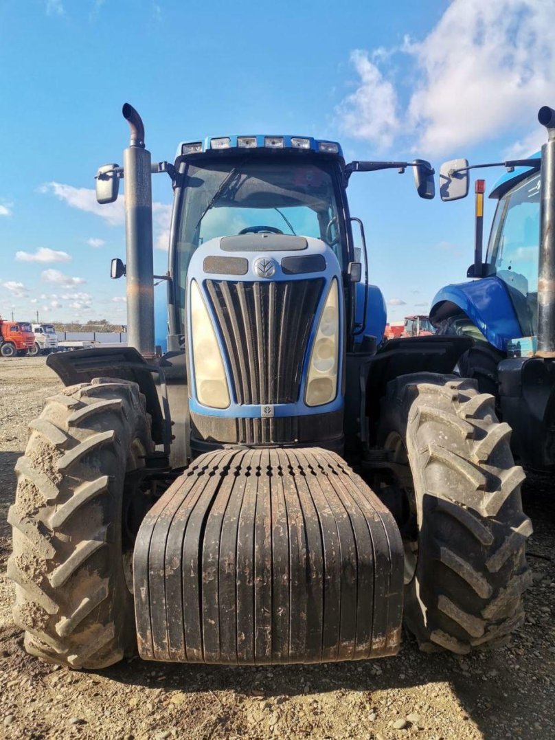 Нью Холланд трактор TG 285