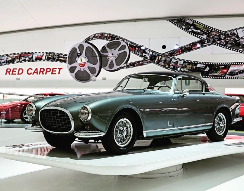 Феррари 375 America