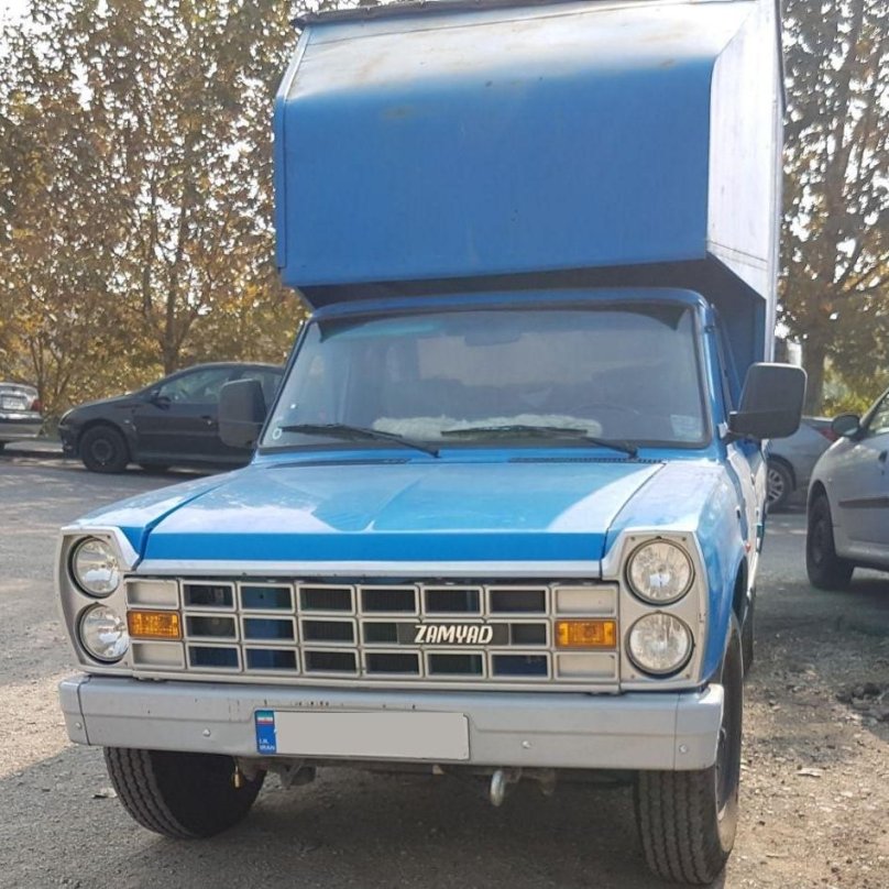 Nissan Junior 140/141