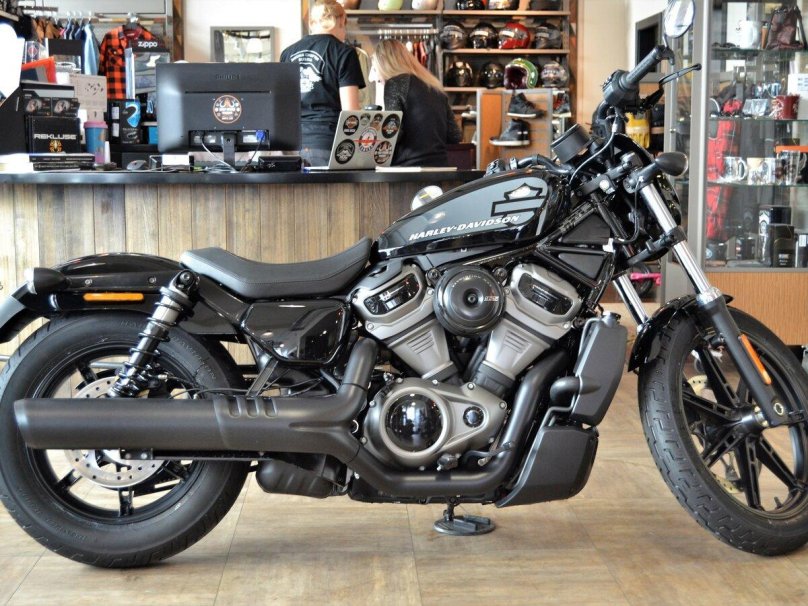 Харлей Дэвидсон 2022