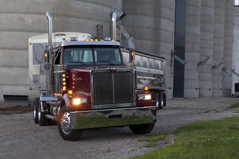 Тягач Western Star