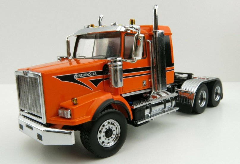 Western Star 4900 SB