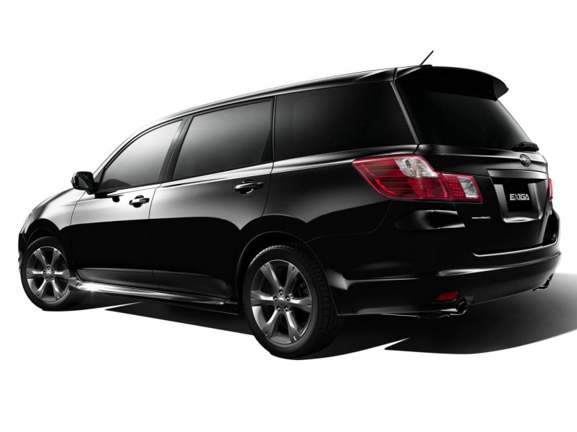 Субару Эксига 2011