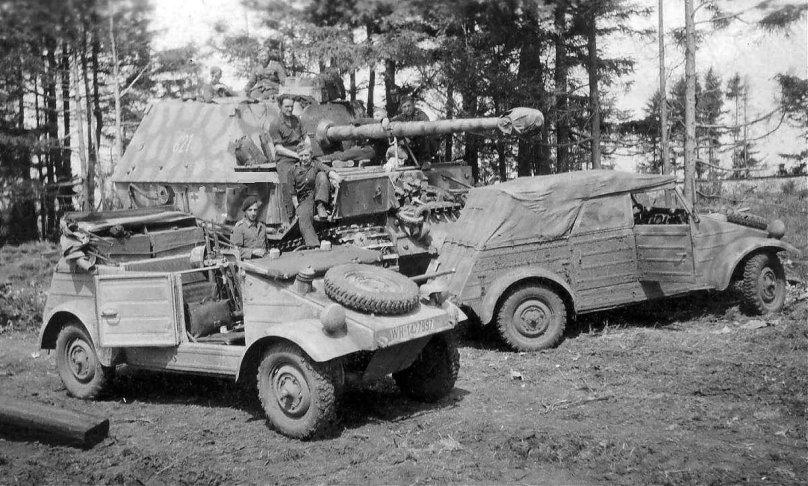 Фольксваген Кюбельваген KDF-82