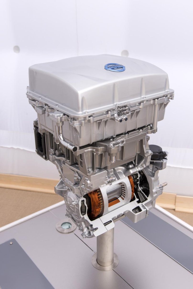 Nissan Leaf мотор