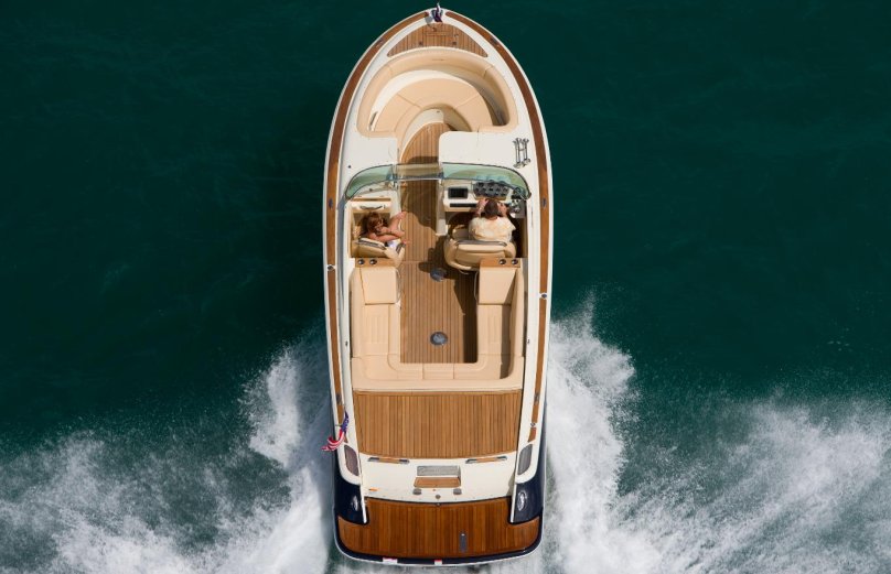 Chris-Craft Launch 28