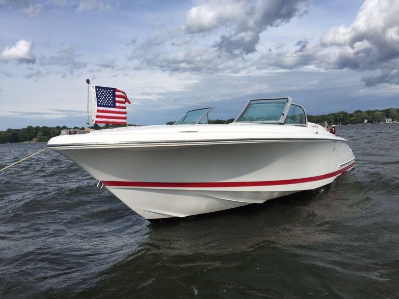 Chris-Craft Launch 28