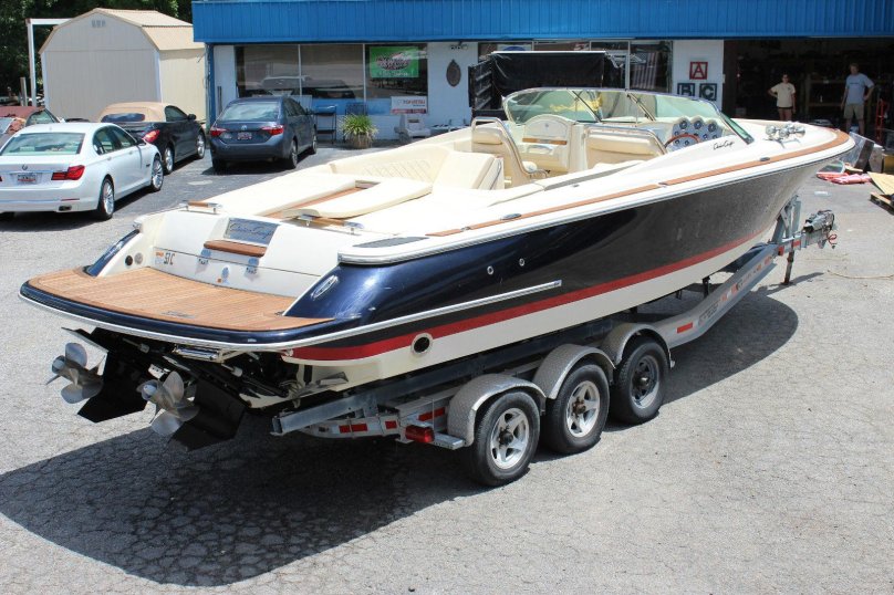 Chris-Craft Launch 28