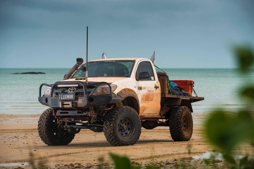 Тойота Хайлюкс оффроуд