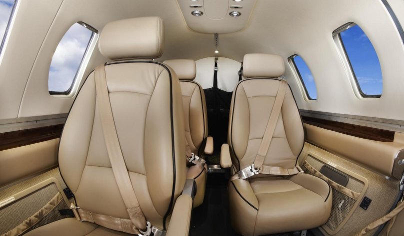Eclipse 550 Interior