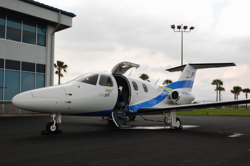 Eclipse 500 самолет