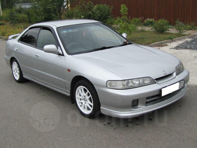 Honda Integra 1998 седан
