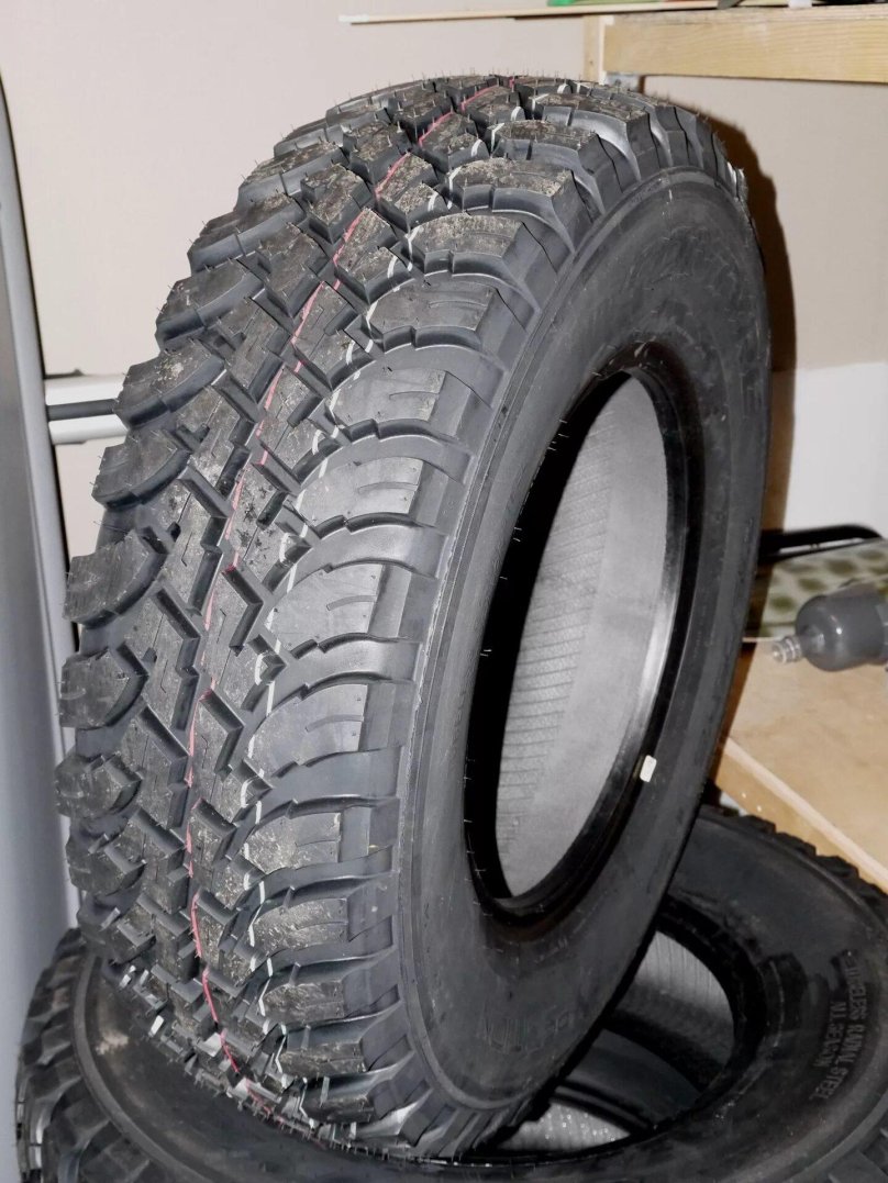 Contyre Expedition 235/75 r15