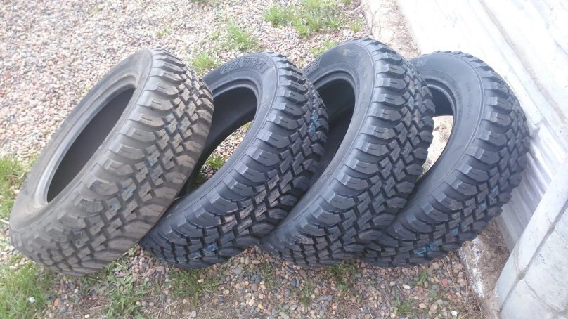 Contyre Expedition 225/75 r16