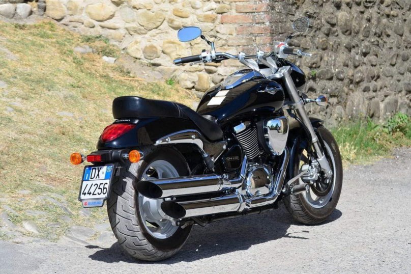 Suzuki Intruder c800